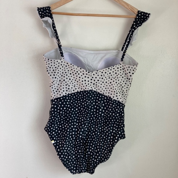 Summersalt women’s onepiece swimsuit - Picture 2 of 4